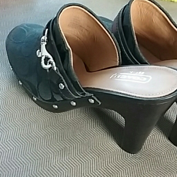 black coach clogs